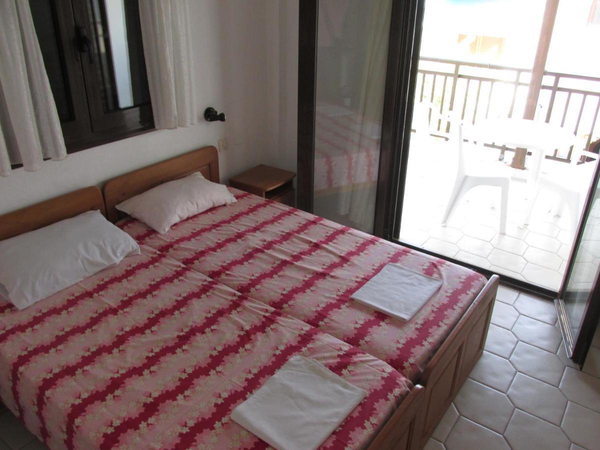 Apartments Villa Castor Pefkochori Exterior photo